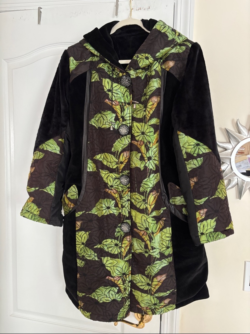 NEO NOBLE Ladies Black Green Leaves Reversible Hood Jacket-M-WOW!